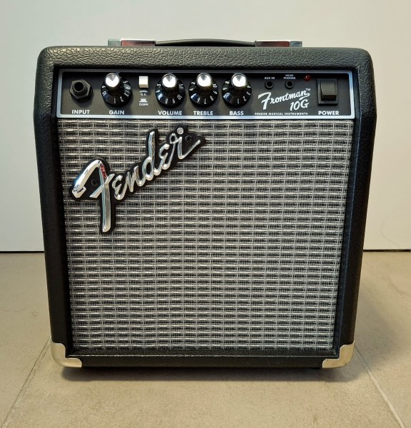 Fender-frontg10