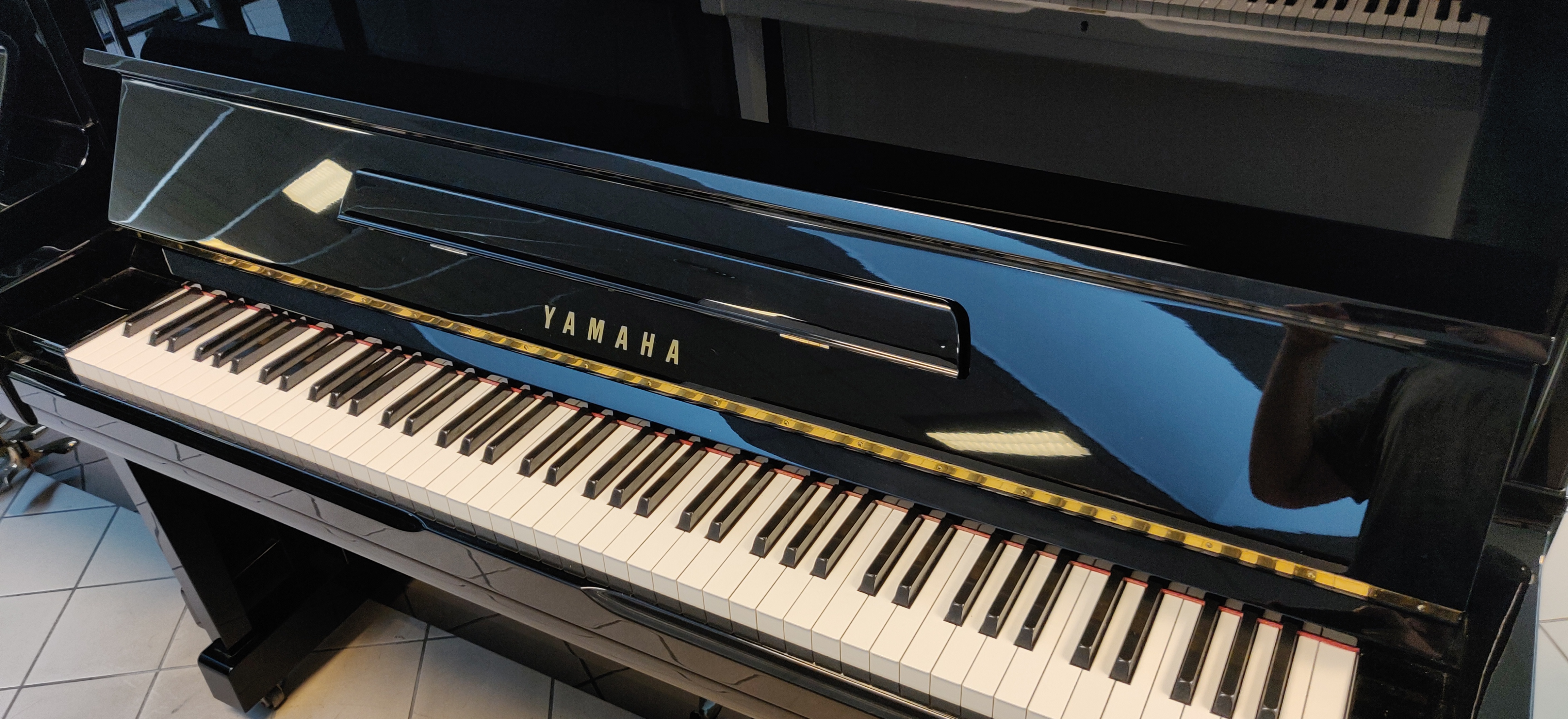 Pianoforti Yamaha U100